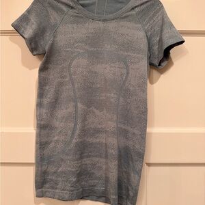 Lululemon swiftly short sleeve shirt